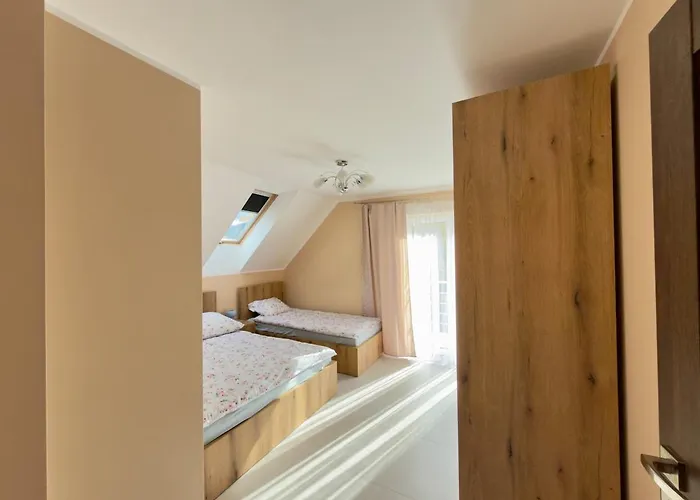 Miedzy Wzgorzami * كوربييلوف